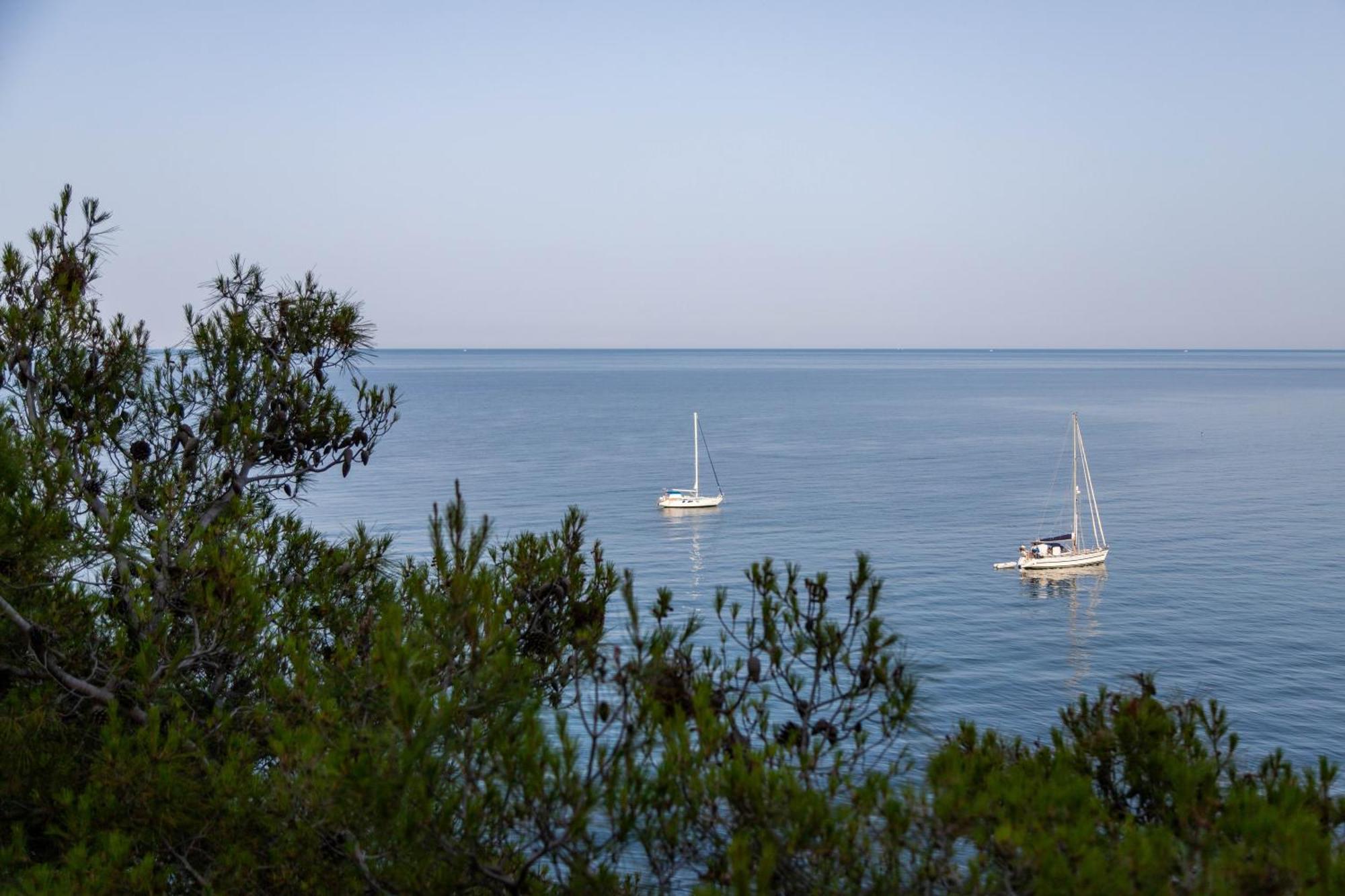 Отель Ah Premium Baia Dei Faraglioni Маттината Экстерьер фото