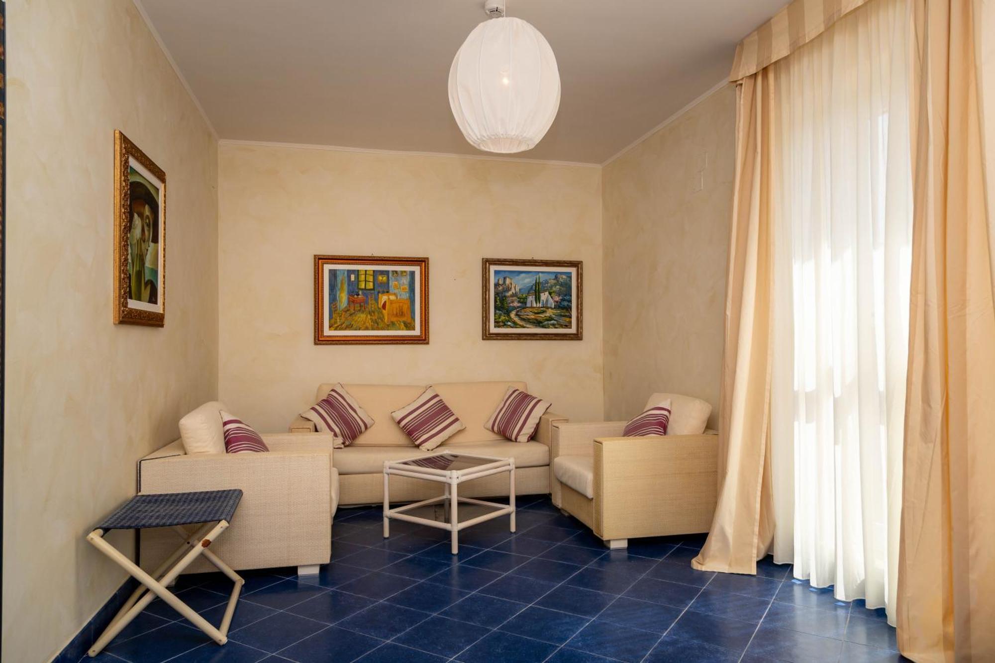 Отель Ah Premium Baia Dei Faraglioni Маттината Экстерьер фото